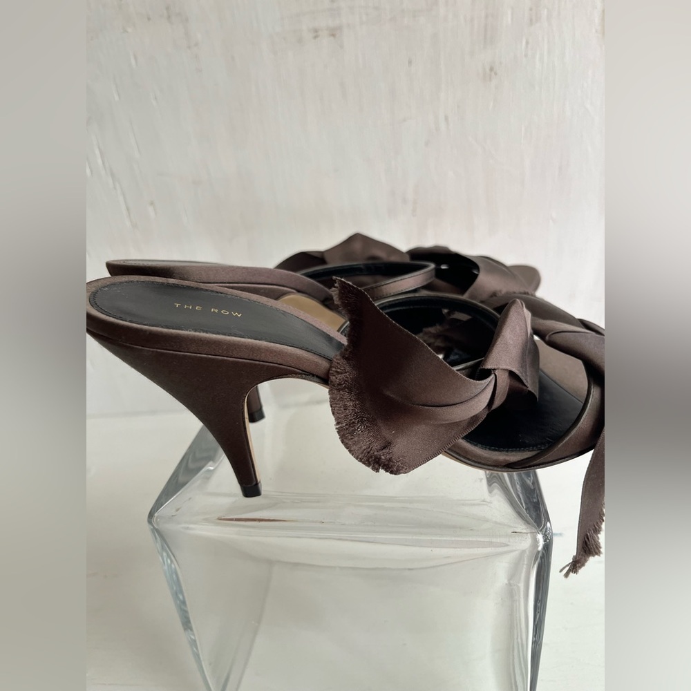 THE ROW Vika Sandals 39.5 - Picture 7 of 13